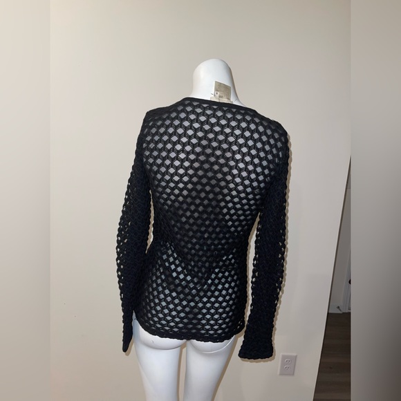 Fuzzi black top - Picture 4 of 4